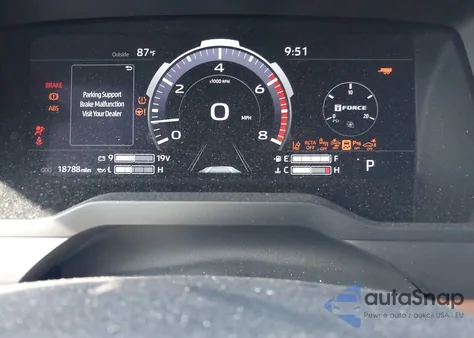 2025 Toyota Tundra Crewmax Platinum/Crewmax 1794 из США, поврежденный, VIN 5TFMA5DB3SX239141